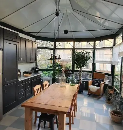 D'hote Les Flolies Du Bord De Marne Bed & Breakfast *